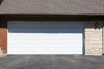 Factors to consider when looking for a garage provider